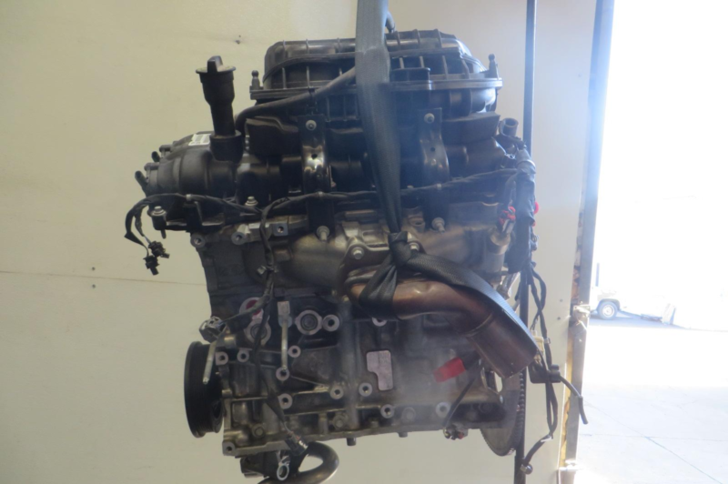 2018 Chrysler 300 Engine Assembly