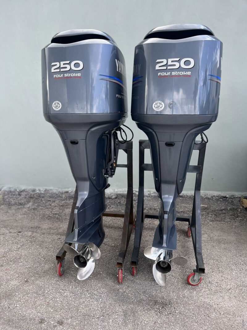 2006 Pair 250HP 250 HP YAMAHA Four Stroke Outboard Motor S F250